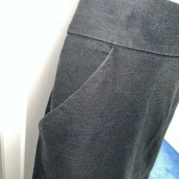 #49- Jcrew black pencil skirt size -12 - Picture 7 of 12